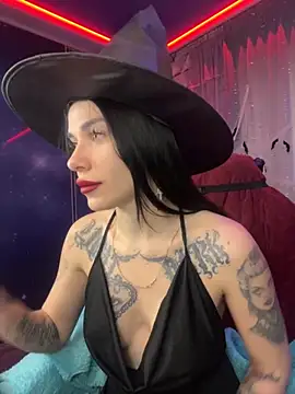 Snapshot of Queen_of_pain chatting on October 31, 2025, 7:27 am Queen of pain online show from October 31, 2025, 7:27 am