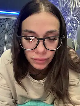 Snapshot of Queen_of_pain chatting on September 23, 2025, 6:20 am Queen of pain online show from September 23, 2025, 6:20 am