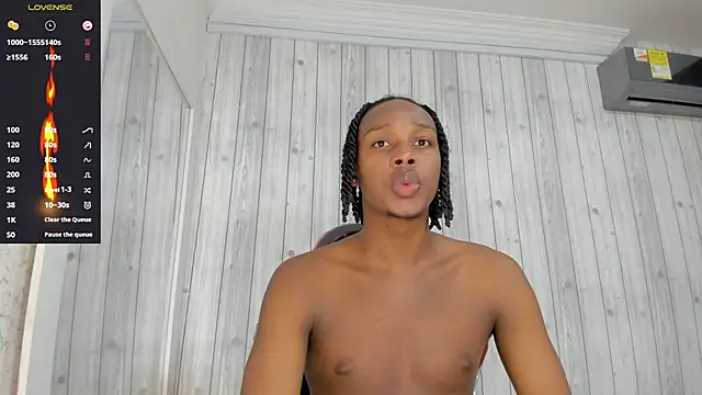 Snapshot of DominicSccott chatting on March 1, 2025, 12:01 pm DominicSccott online show from March 1, 2025, 12:01 pm