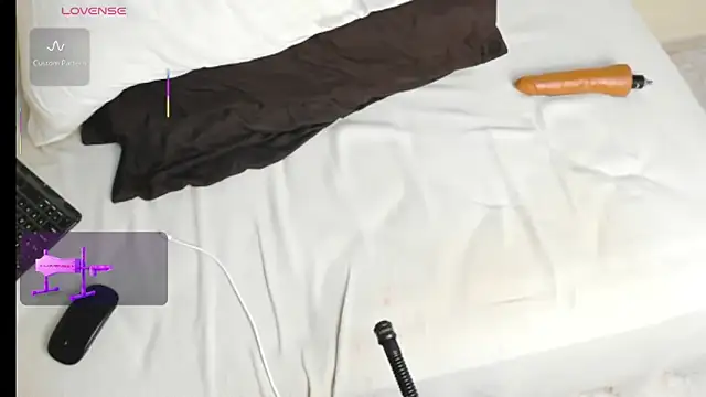 Snapshot of morganaca chatting on September 30, 2025, 5:52 pm morganaca online show from September 30, 2025, 5:52 pm