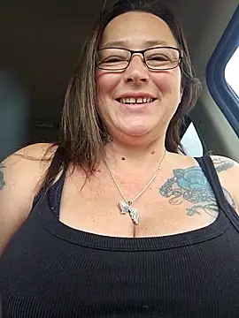 angelbaby1998 online show from March 4, 2026, 11:01 pm