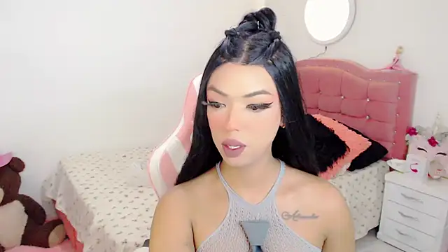 Tanedra collings online show from September 27, 2025, 3:34 am