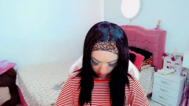 Tanedra collings online show from October 9, 2025, 3:51 am