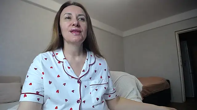 DonnaMagdalena online show from September 24, 2025, 8:54 am