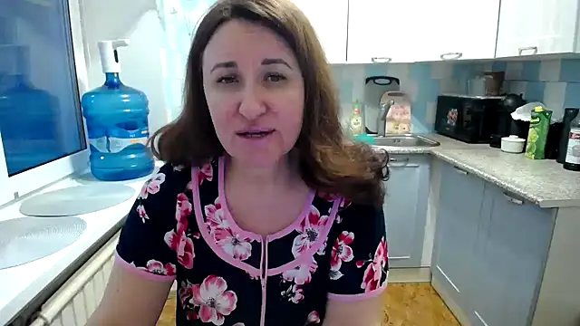 DonnaMagdalena online show from January 26, 2025, 2:08 pm
