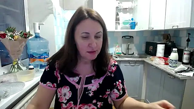 DonnaMagdalena online show from January 9, 2025, 6:27 am
