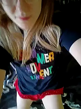  Sweet Love  online show from February 15, 2025, 1:49 pm