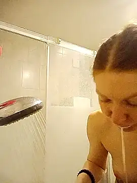  Sweet Love  online show from December 4, 2025, 1:21 pm