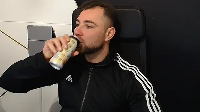 Snapshot of DuncanStone chatting on October 26, 2025, 6:25 am DuncanStone online show from October 26, 2025, 6:25 am