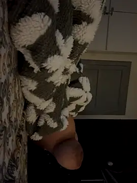 Snapshot of manuelala chatting on December 8, 2024, 6:01 am manuelala online show from December 8, 2024, 6:01 am