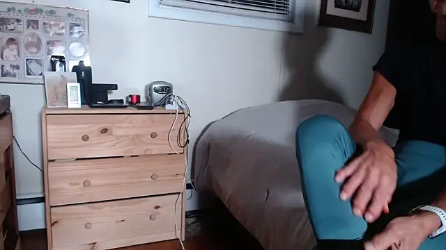 Snapshot of hottottrot691 chatting on October 23, 2025, 2:54 am hottottrot691 online show from October 23, 2025, 2:54 am