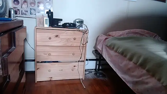 Snapshot of hottottrot691 chatting on October 31, 2025, 6:43 am hottottrot691 online show from October 31, 2025, 6:43 am