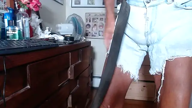 hottottrot691 online show from September 14, 2025, 7:42 am