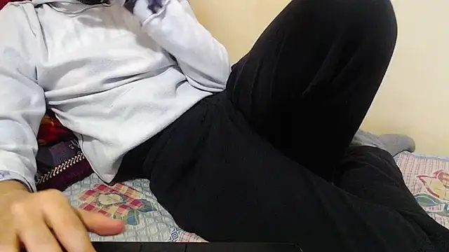 Alexdelarge323 online show from February 11, 2025, 10:36 am