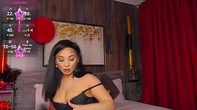 MadyLuxxx online show from February 18, 2025, 7:41 pm