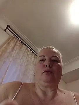 Katya hottie online show from December 3, 2025, 12:48 pm