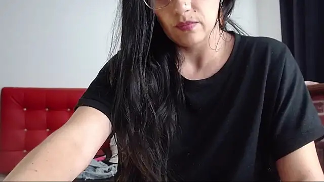 Lucynaugthyy online show from March 10, 2025, 1:45 am