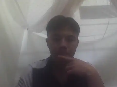 duhcuutran22 online show from November 4, 2025, 4:00 pm