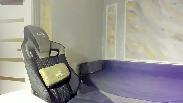 eva rose7 online show from August 4, 2026, 7:51 pm