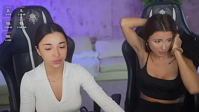 Snapshot of Jasmine_Flow chatting on October 13, 2025, 6:48 am Jasmine Flow online show from October 13, 2025, 6:48 am