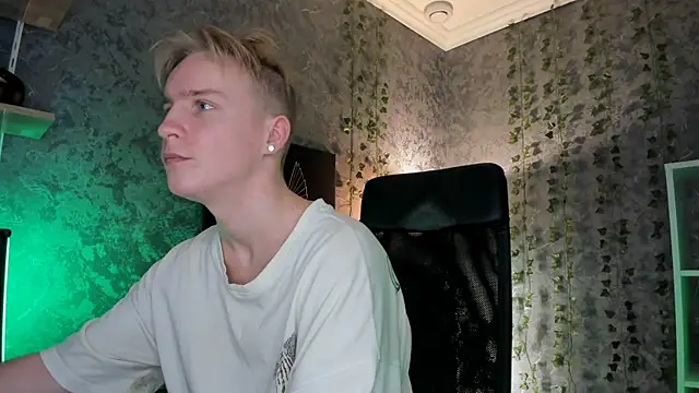 AlexxSweet online show from November 8, 2025, 7:23 am