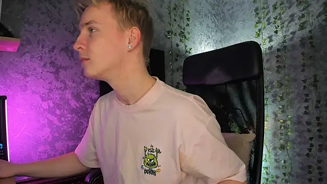 AlexxSweet online show from November 30, 2025, 6:58 am