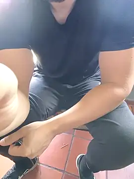 Snapshot of Blanco2023 chatting on November 1, 2025, 4:12 pm Blanco2023 online show from November 1, 2025, 4:12 pm