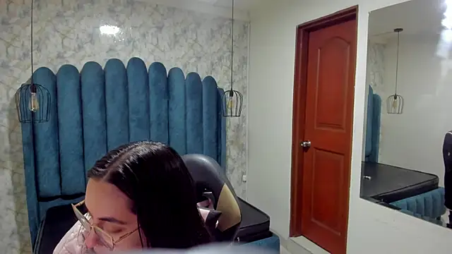 Snapshot of nalalye_cruzz_ chatting on October 19, 2025, 3:31 am nalalye cruzz online show from October 19, 2025, 3:31 am