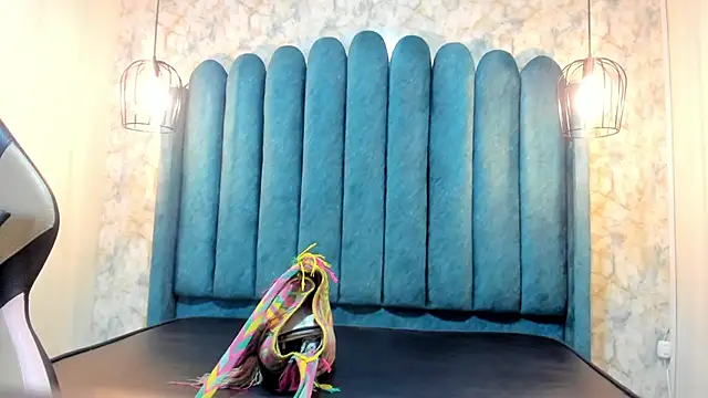 Snapshot of nalalye_cruzz_ chatting on September 19, 2025, 2:37 am nalalye cruzz online show from September 19, 2025, 2:37 am