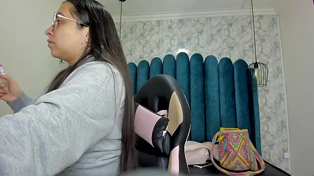 Snapshot of nalalye_cruzz_ chatting on October 16, 2025, 2:53 am nalalye cruzz online show from October 16, 2025, 2:53 am