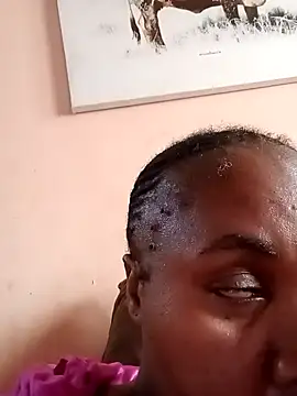 Snapshot of ZOQULUx chatting on September 25, 2025, 10:10 am ZOQULUx online show from September 25, 2025, 10:10 am