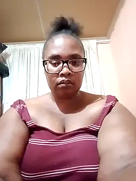 ZOQULUx online show from February 1, 2026, 5:55 pm