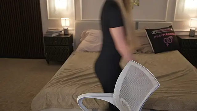 Snapshot of Anabelka054 chatting on October 16, 2025, 2:36 pm Anabelka054 online show from October 16, 2025, 2:36 pm