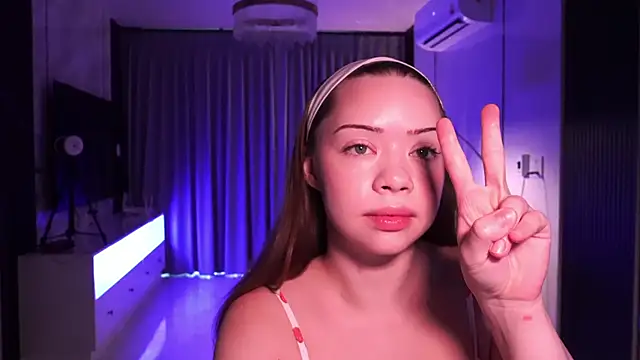 Snapshot of VixenMia chatting on September 26, 2025, 2:07 am VixenMia online show from September 26, 2025, 2:07 am