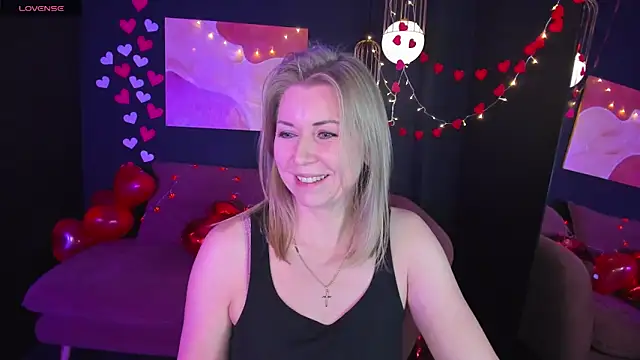 Annie Light online show from February 15, 2025, 12:11 pm