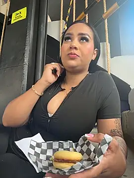 Luisa Fernandaa online show from March 12, 2026, 6:56 pm