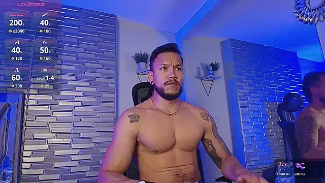 ARON TAYLER01 online show from April 10, 2026, 10:22 am