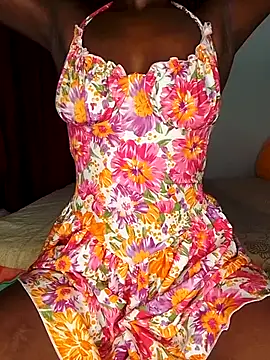 NicRaisaa online show from October 2, 2025, 3:54 am