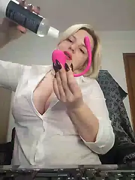 Ladykaos online show from December 30, 2024, 3:23 pm