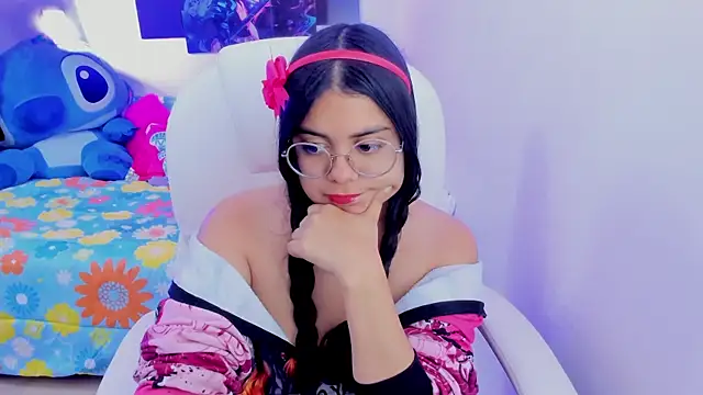 esmeralda112 online show from February 25, 2025, 11:04 pm