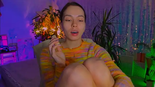 poli   online show from November 27, 2025, 4:51 pm