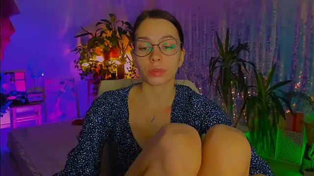 poli   online show from November 29, 2025, 5:46 pm