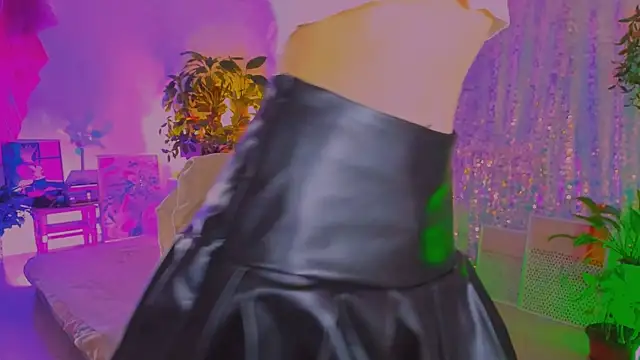 poli   online show from April 13, 2026, 10:08 am