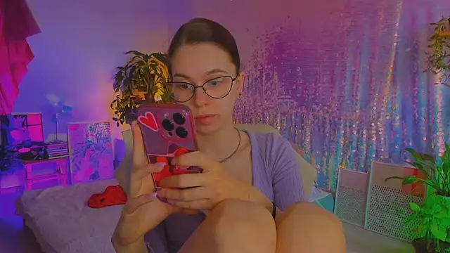 poli   online show from April 14, 2026, 4:23 pm