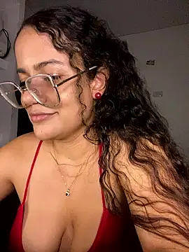 Snapshot of demonaughtyyy chatting on January 17, 2026, 3:21 am demonaughtyyy online show from January 17, 2026, 3:21 am