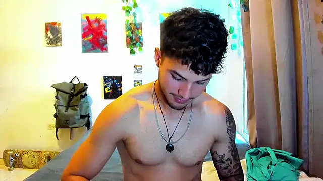 Nekoboy01 online show from October 29, 2025, 7:35 pm