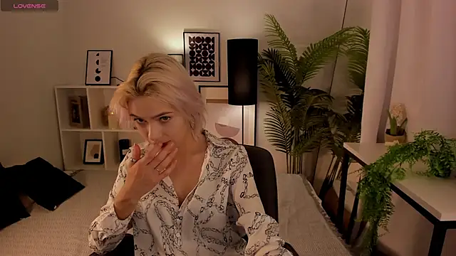 AlysiaSun online show from September 15, 2025, 1:55 pm
