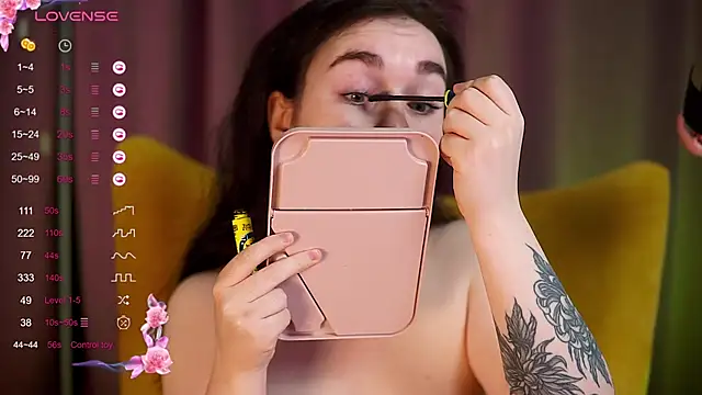 Snapshot of R-U-B-Y chatting on October 29, 2025, 12:59 pm R-U-B-Y online show from October 29, 2025, 12:59 pm