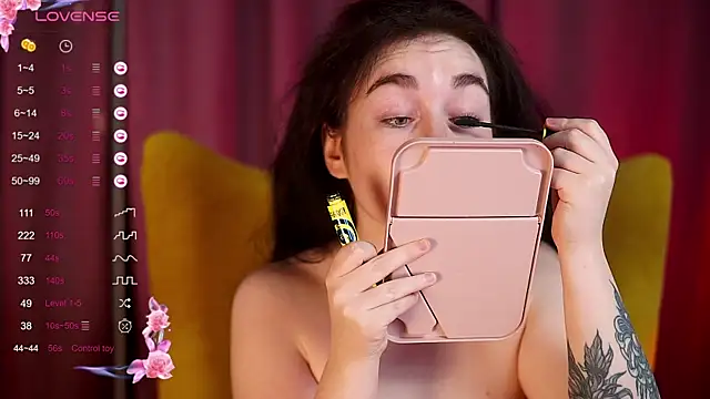 Snapshot of R-U-B-Y chatting on October 22, 2025, 12:59 pm R-U-B-Y online show from October 22, 2025, 12:59 pm