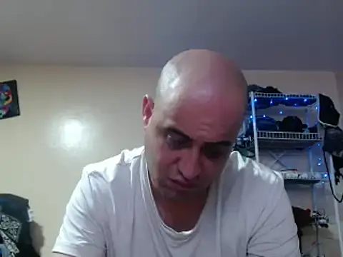 Snapshot of alphaswitchard chatting on December 24, 2024, 4:11 am alphaswitchard online show from December 24, 2024, 4:11 am